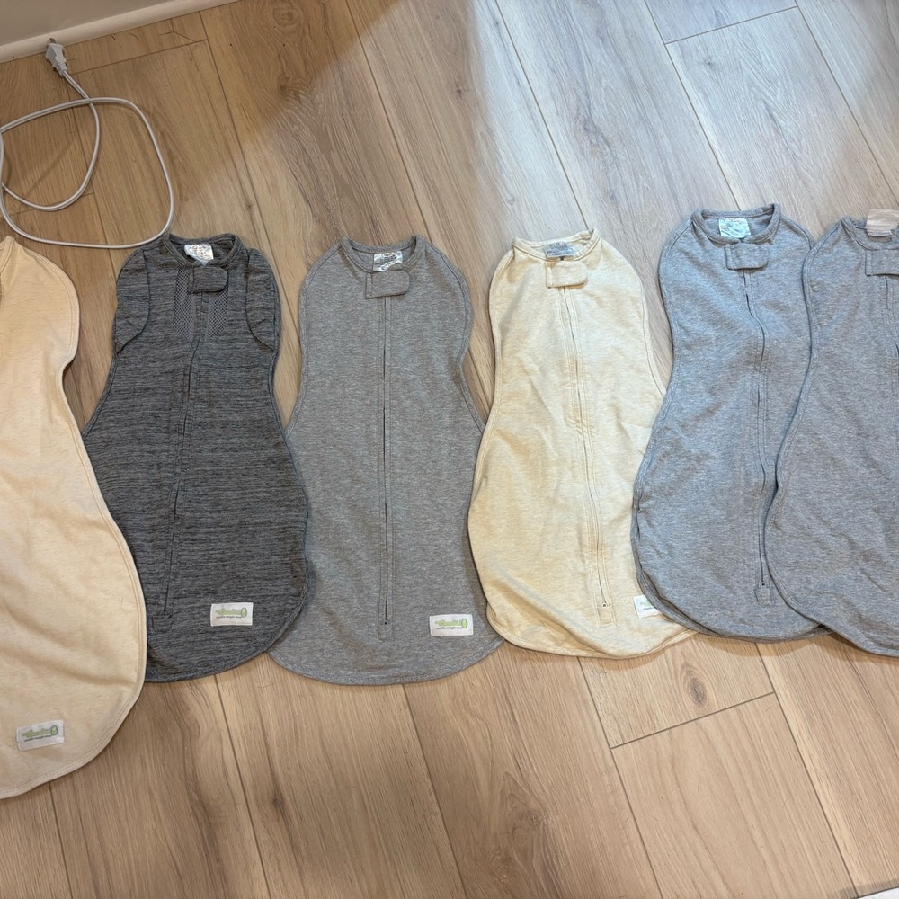 Woombie Original Baby Swaddling Blanket - Self-Soothing (set of 6)